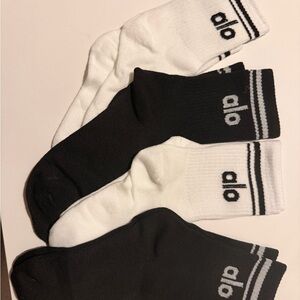 ALO Yoga Black and White Athletic Socks